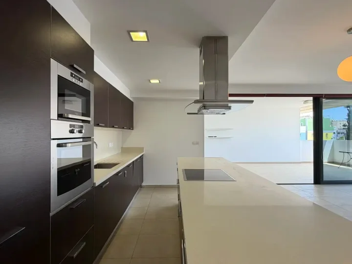 Апартаменты в аренду 145 м² в Nicosia, Egkomi - Makedonitissa
