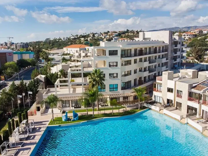 Apartments for rent 170 m² in Limassol, Mouttagiaka Tourist Area