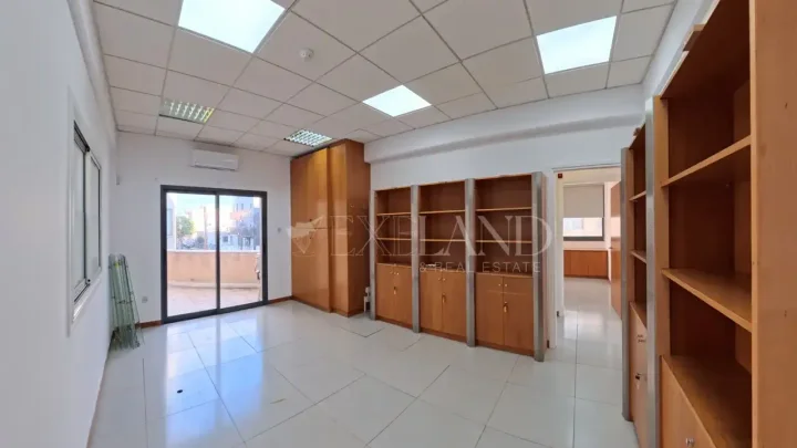 Office 200 m² for rent in Limassol, Limassol - Agia Fyla