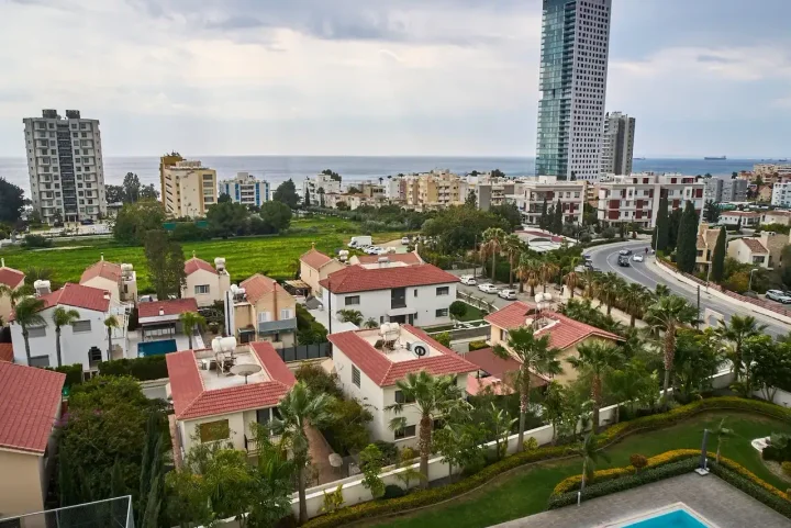 Apartments for rent 140 m² in Limassol, Germasogeia