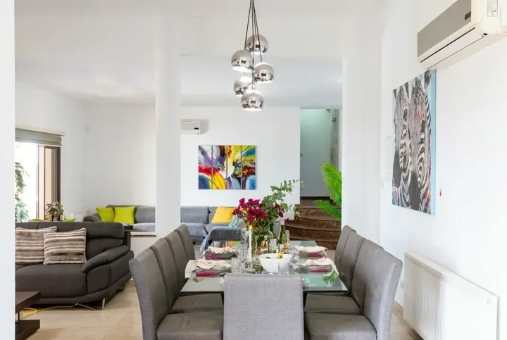 6+ bedroom detached house for rent 353 m² in Paphos, Kathikas