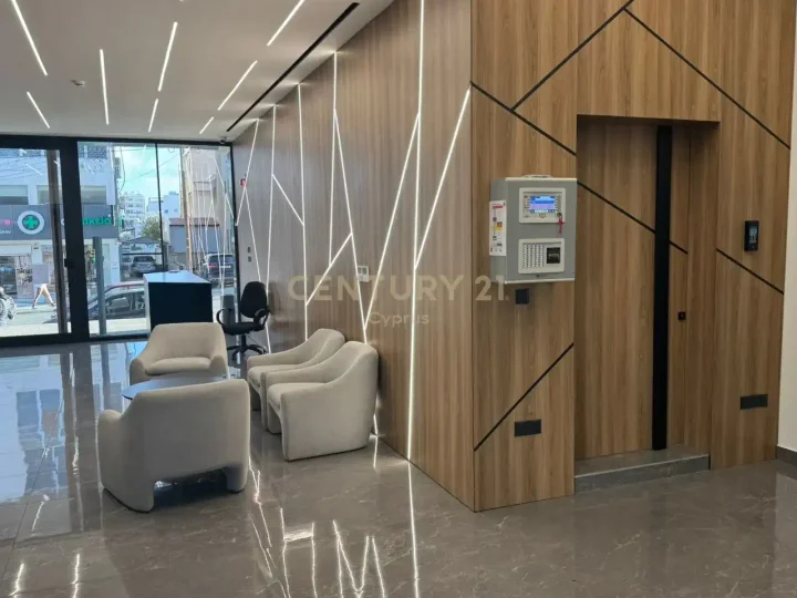 Commercial properties 500 m² for rent in Limassol, Limassol - Agios Nicolaos