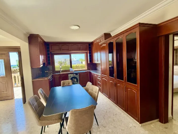 3-bedroom detached house for rent 140 m² in Famagusta, Agia Thekla