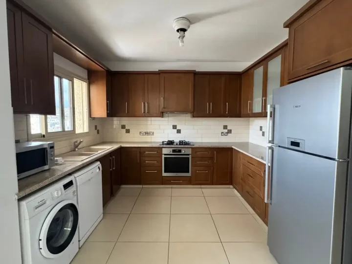 Penthouse for rent 121 m² in Limassol, Agios Athanasios