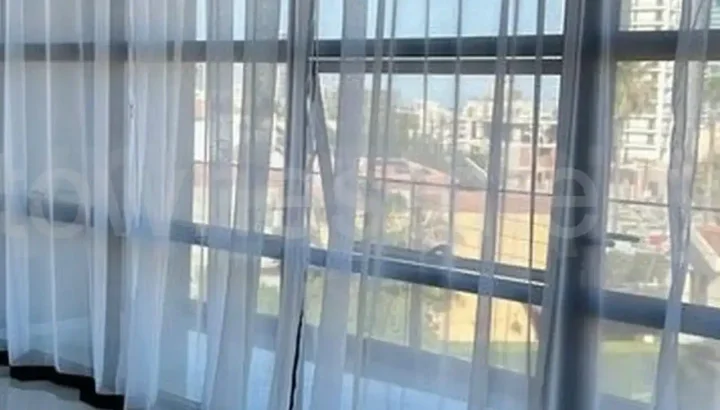 Office 400 m² for rent in Limassol, Germasogeia Tourist Area
