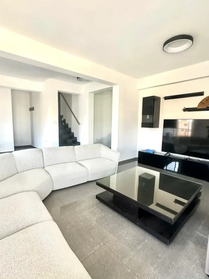 Апартаменты в аренду 130 м² в Limassol, Limassol - Kapsalos