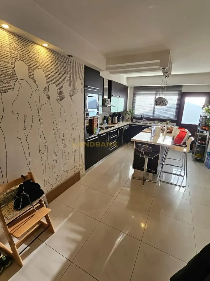 3-bedroom apartments for rent 140 m² in Nicosia, Aglantzia