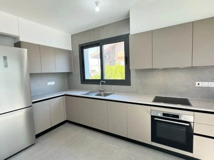 2-bedroom apartments for rent 80 m² in Limassol, Kato Polemidia