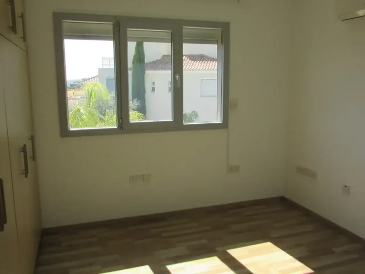 Detached house for rent 201 m² in Limassol, Agios Tychon