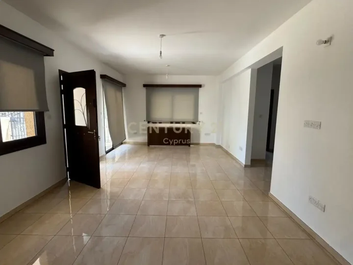 3-bedroom detached house for rent 180 m² in Limassol, Agios Athanasios