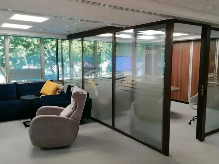 Office 582 m² for rent in Limassol, Limassol - Agia Zoni
