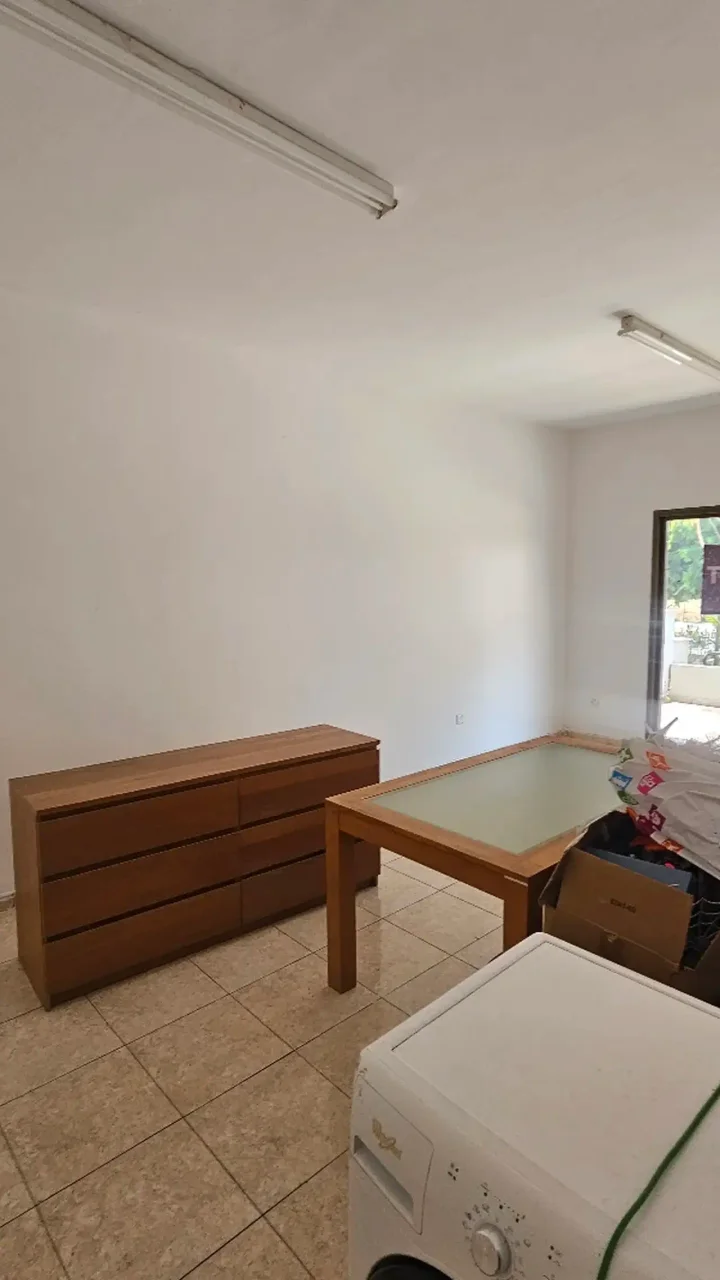 Trading area 90 m² for rent in Limassol, Erimi