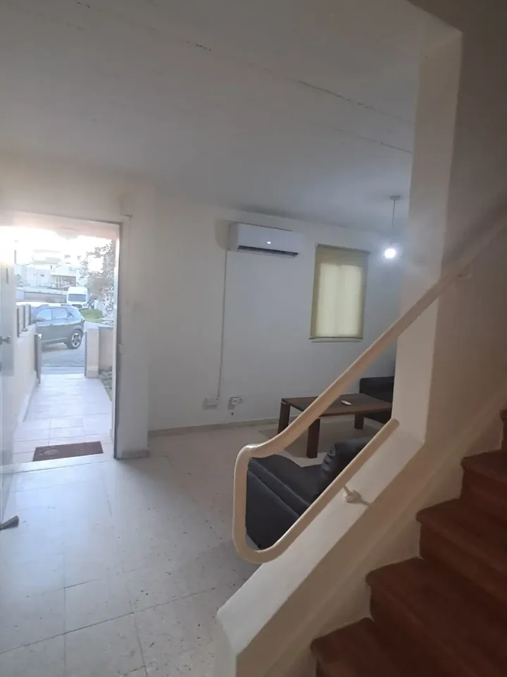 Semi-detached house for rent 90 m² in Nicosia, Strovolos - Agios Vasileios