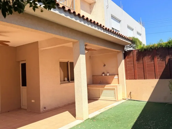 Detached house for rent 180 m² in Limassol, Agios Athanasios