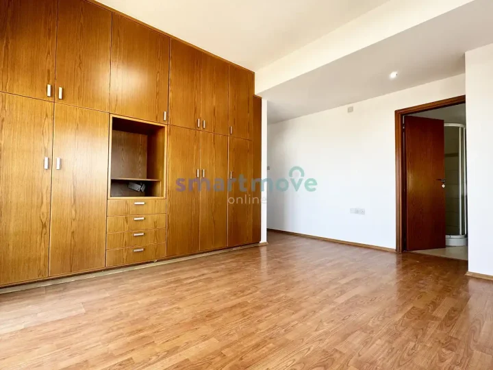 Office 171 m² for rent in Limassol, Limassol - Mesa Geitonia