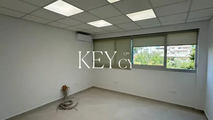 Office 103 m² for rent in Limassol, Limassol - Agia Zoni