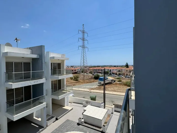 2-bedroom maisonette for rent 150 m² in Larnaca, Oroklini