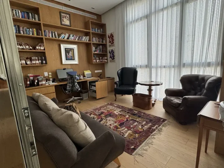 4-bedroom penthouse for rent 270 m² in Nicosia, Egkomi