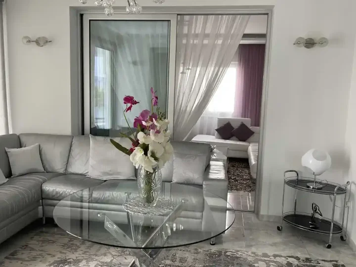 Villa for rent 250 m² in Limassol, Parekklisia