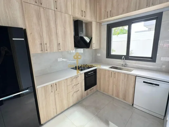 Penthouse for rent 100 m² in Limassol, Agios Athanasios