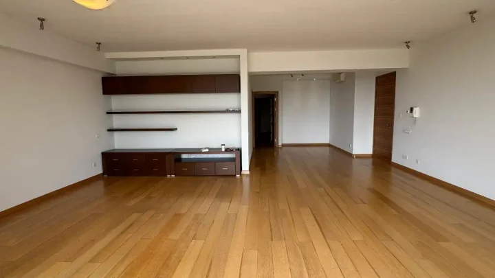 2-bedroom apartments for rent 119 m² in Nicosia, Aglantzia