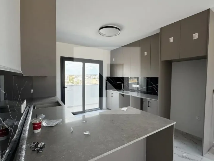 Penthouse for rent 120 m² in Larnaca, Larnaka - Kamares