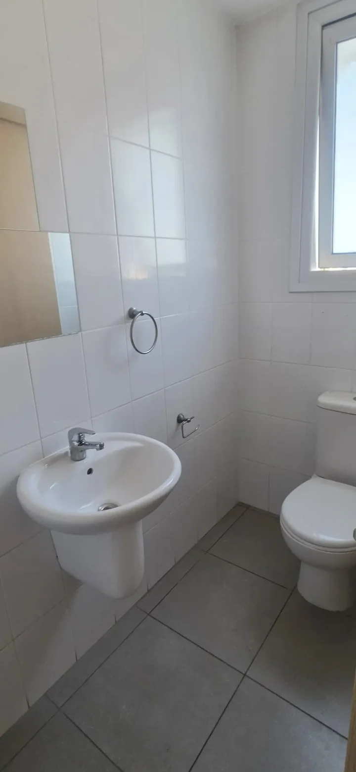 Office 120 m² for rent in Nicosia, Strovolos - Chryseleousa