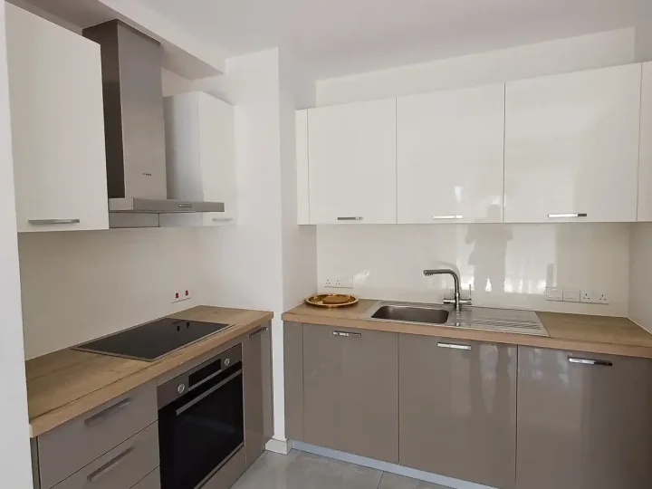 Apartments for rent 90 m² in Limassol, Germasogeia Tourist Area