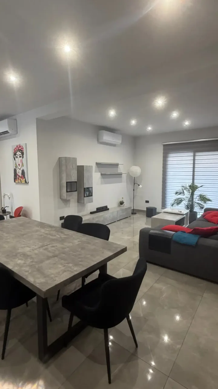 Detached house for rent 220 m² in Limassol, Limassol - Omonia