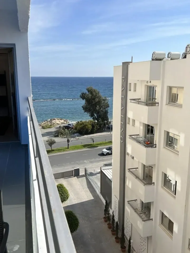 1-bedroom apartments for rent 60 m² in Limassol, Germasogeia Tourist Area