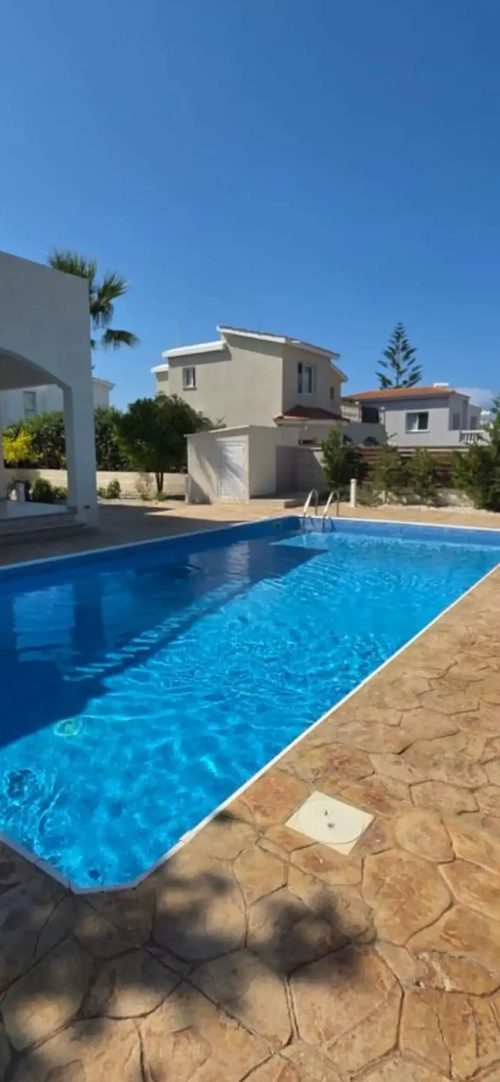 Отдельный дом в аренду  в Paphos, Pegeia