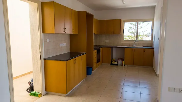 3-bedroom penthouse for rent 180 m² in Limassol, Limassol - Agios Spyridon