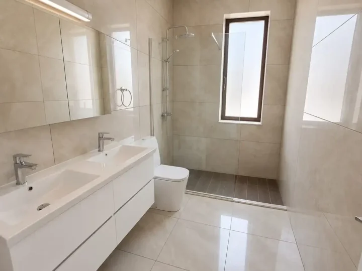 Villa for rent 300 m² in Paphos, Tala