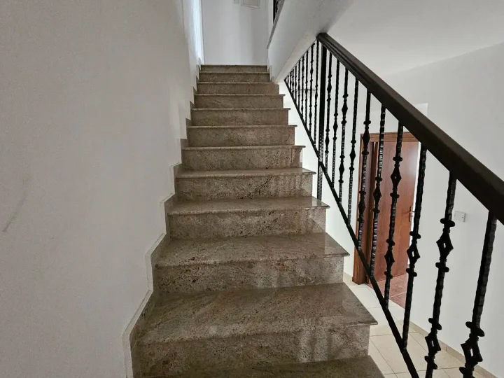 Residential properties for rent 260 m² in Larnaca, Larnaka - Agioi Anargyroi I