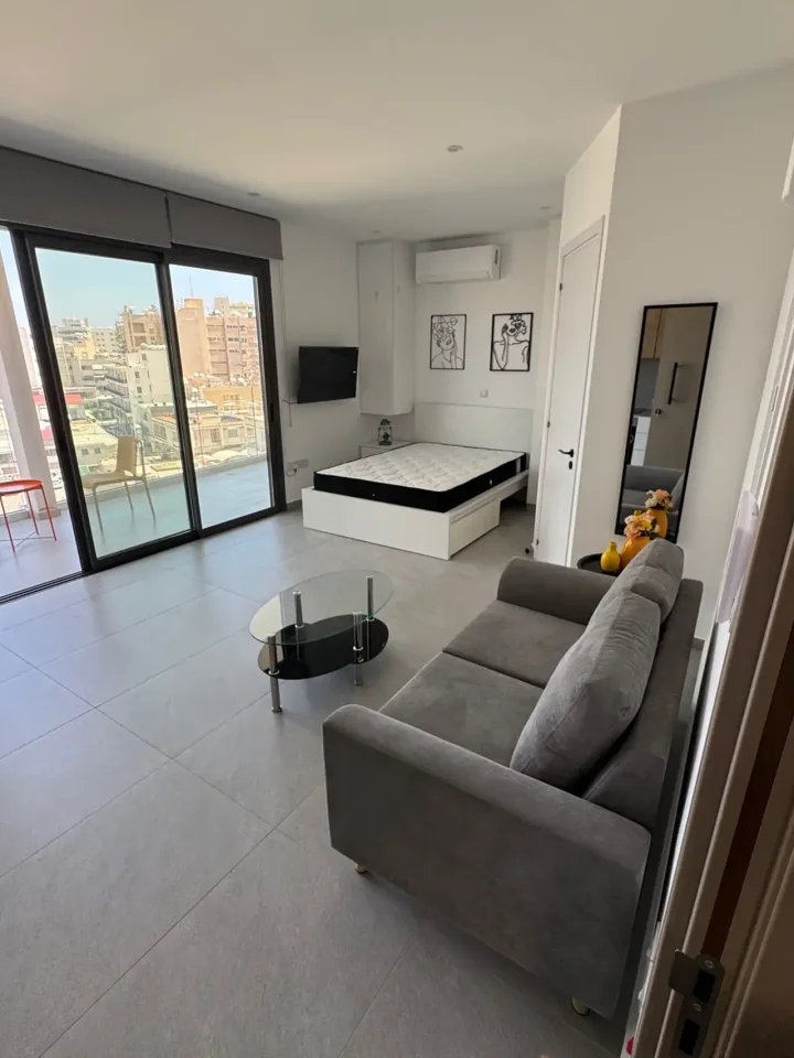 Studio for rent 55 m² in Larnaca, Larnaka - Finikoudes