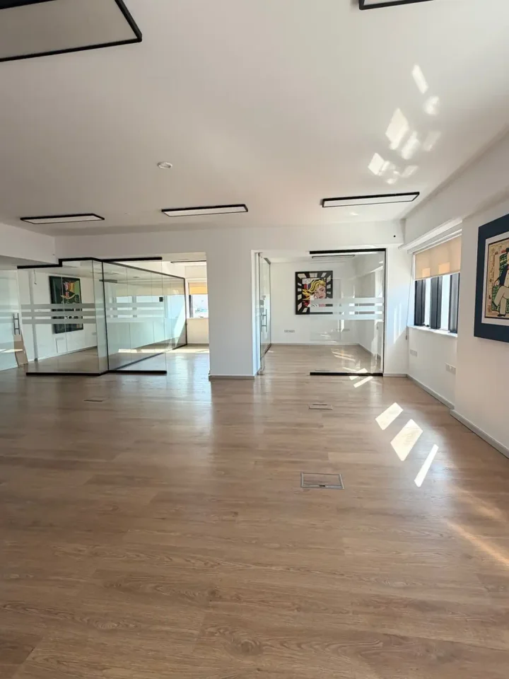 Γραφείο 250 μ² προς ενοικίαση στην τοποθεσία Limassol, Limassol - Agia Triada