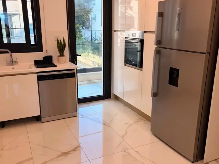 2-bedroom apartments for rent 106 m² in Limassol, Limassol - Neapolis