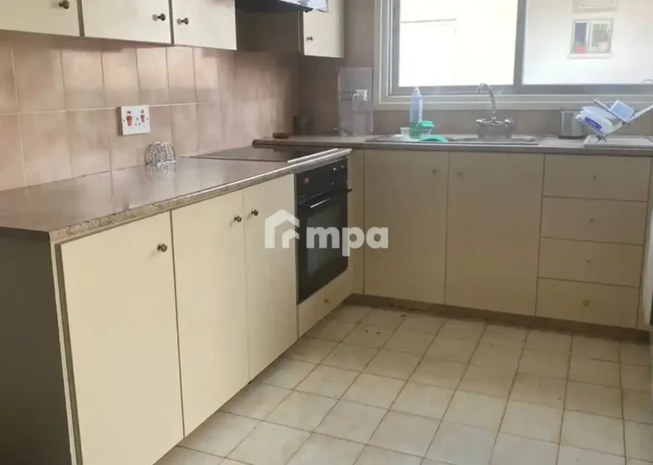 Office 119 m² for rent in Nicosia, Palouriotissa