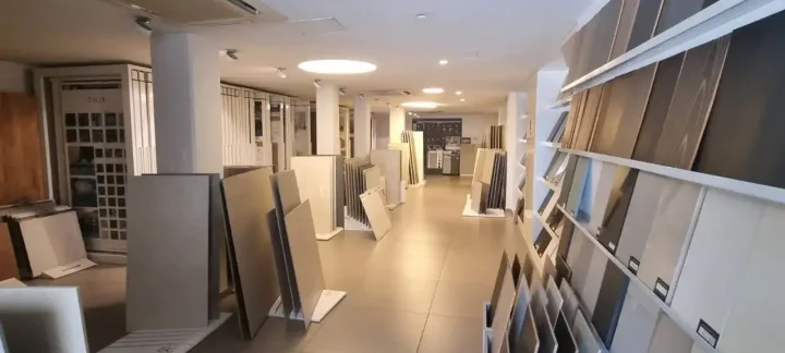 Residential properties for rent 650 m² in Limassol, Limassol - Kapsalos
