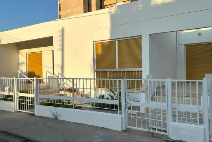 3-bedroom detached house for rent 450 m² in Larnaca, Larnaka - Skala