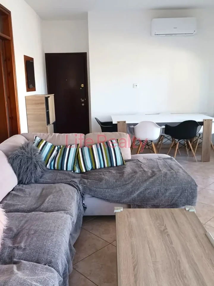 Apartments for rent 100 m² in Limassol, Limassol - Mesa Geitonia