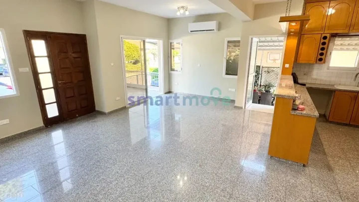 3-bedroom semi-detached house for rent 150 m² in Limassol, Limassol - Agia Zoni