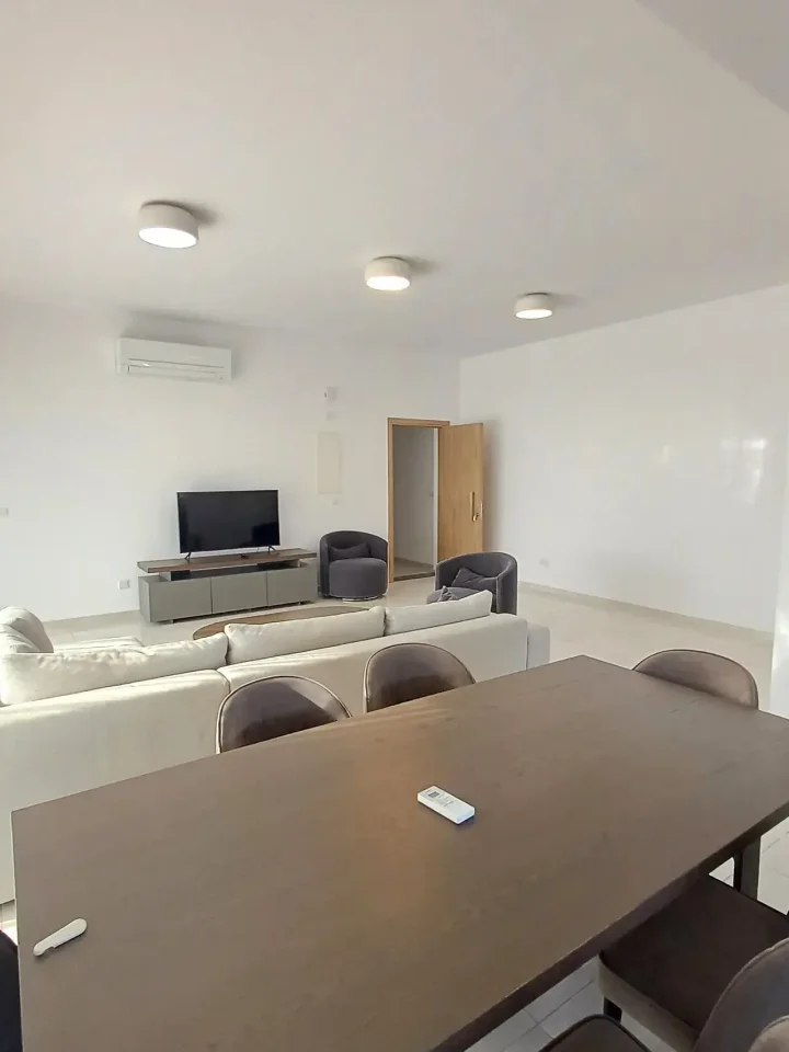 3-bedroom apartments for rent 150 m² in Limassol, Limassol - Mesa Geitonia