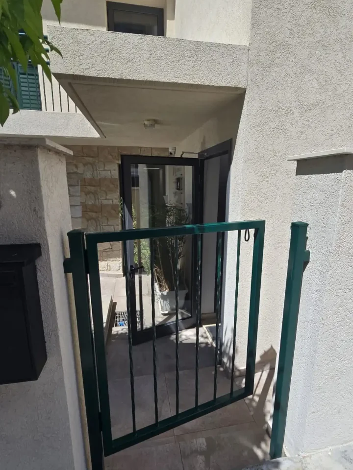 Γραφείο 230 μ² προς ενοικίαση στην τοποθεσία Limassol, Limassol - Katholiki