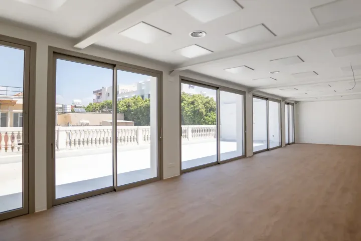 Office 130 m² for rent in Limassol, Historical Center