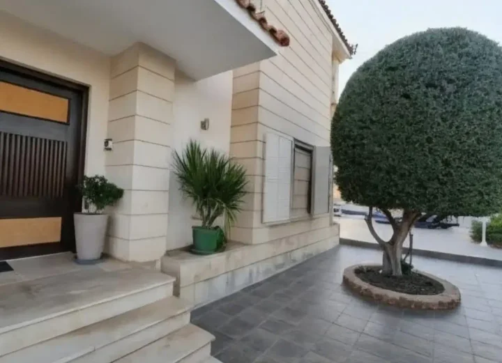 Villa for rent 500 m² in Paphos, Konia