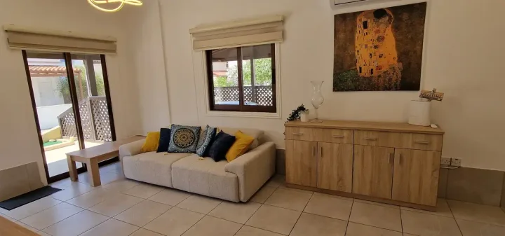 2-bedroom semi-detached house for rent 90 m² in Larnaca, Oroklini Tourist Area