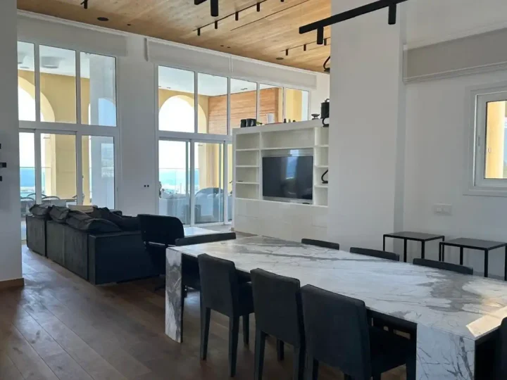 3-bedroom penthouse for rent 294 m² in Limassol, Limassol Marina