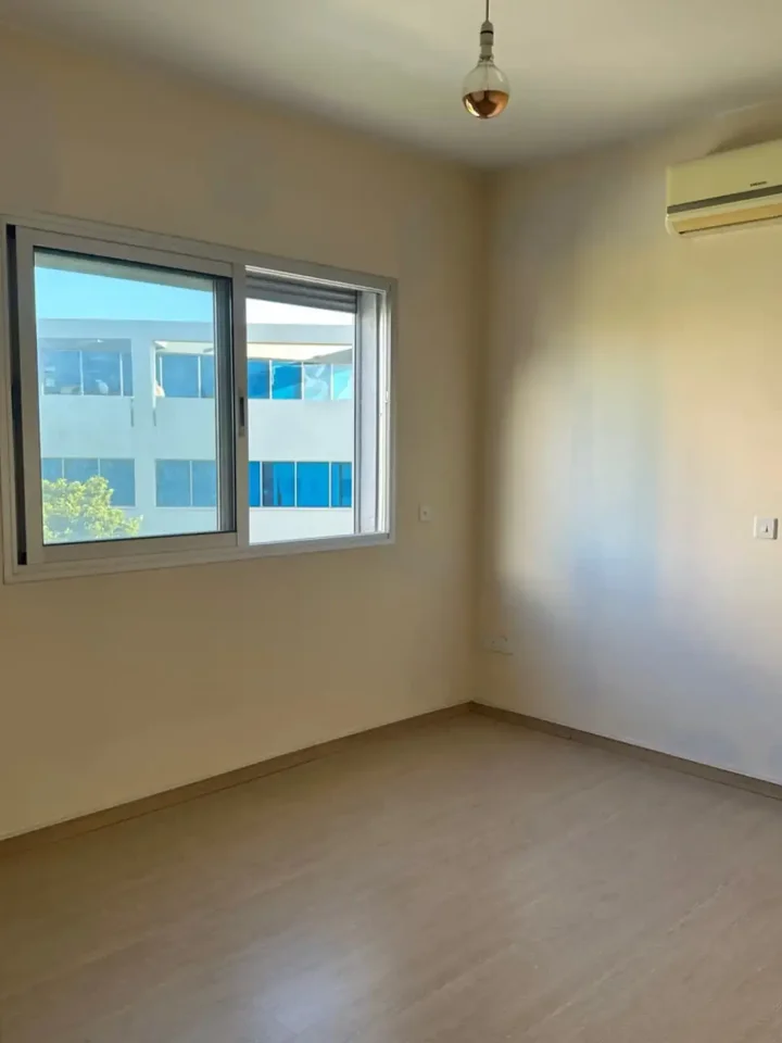 Apartments for rent 130 m² in Limassol, Limassol - Linopetra