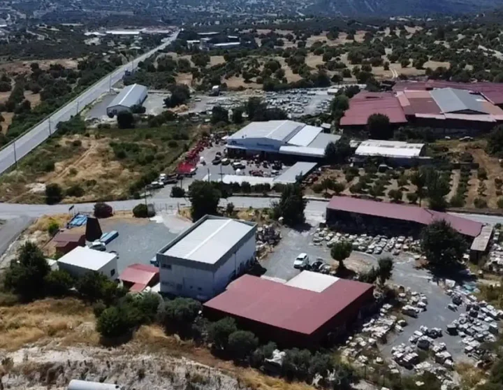Warehouse 400 m² for rent in Limassol, Paramytha